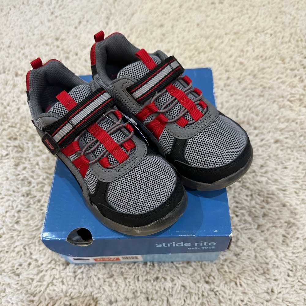 Boys Stride Rite shoes
